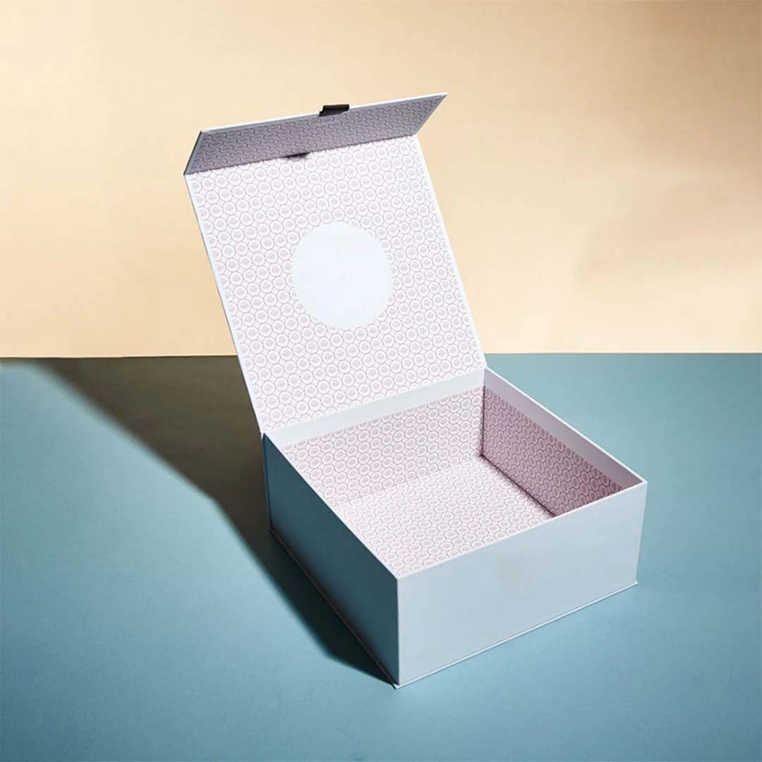 Custom Magnetic Closure Boxes
