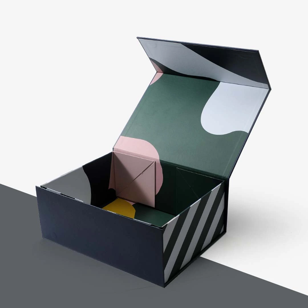 Magnetic Rigid Box for Apparel